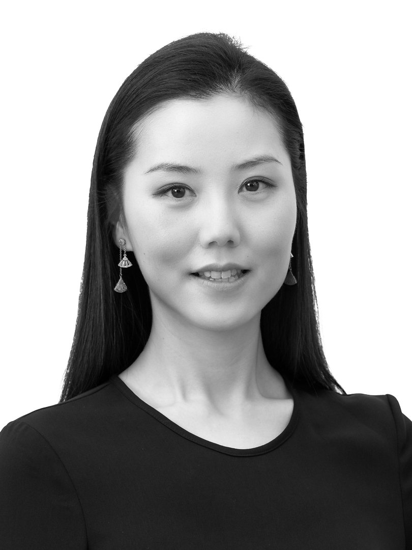 Sara Luo, Sales Associate at 