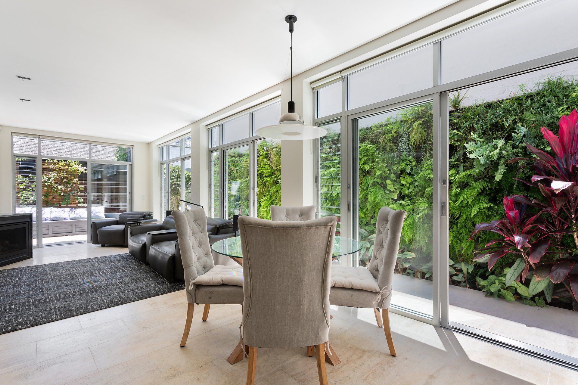 4 Queen Street, Woollahra Auction by Sydney Sotheby's International Realty - image 1