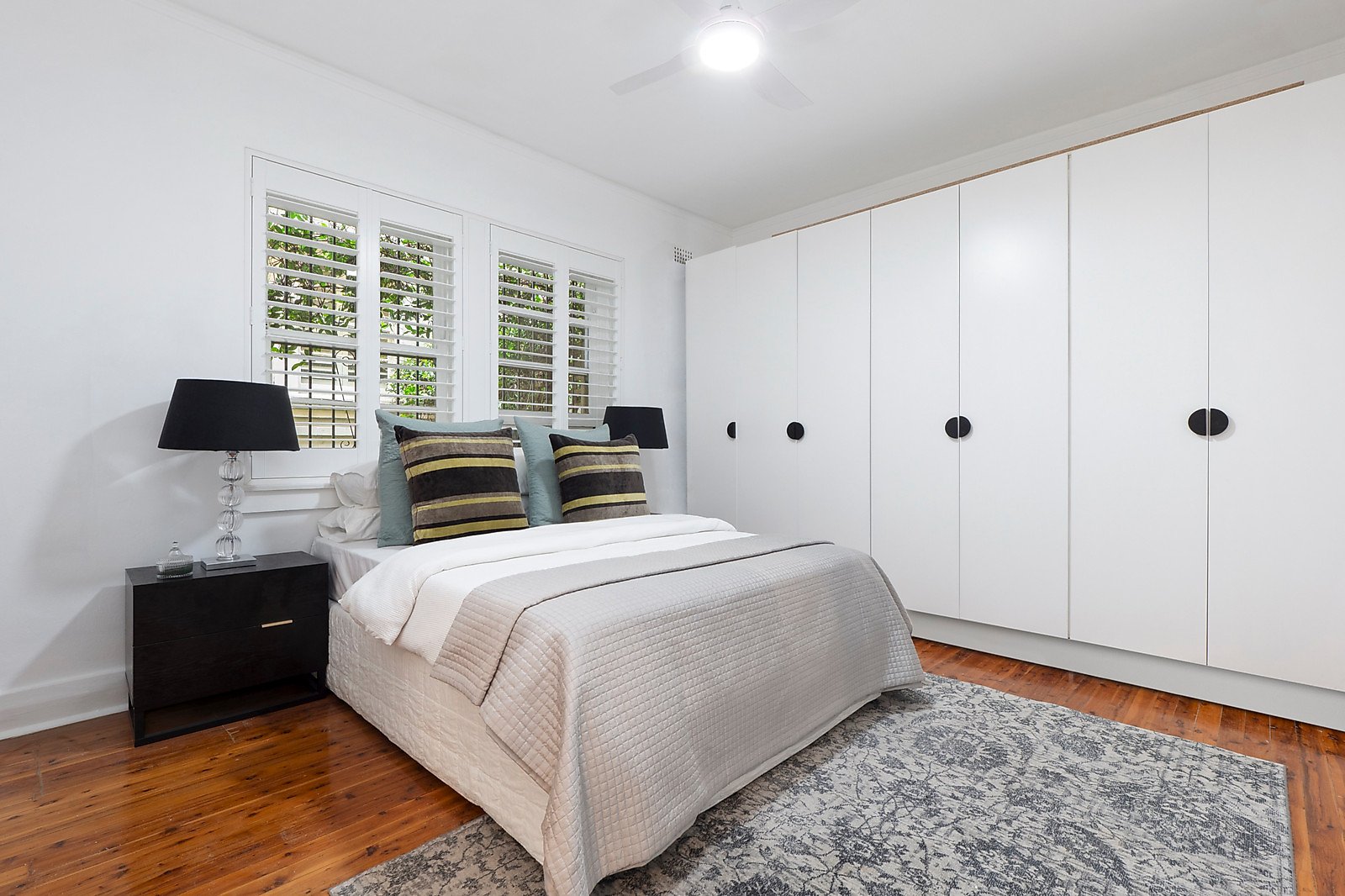 2/24 Cooper Street, Double Bay Auction by Sydney Sotheby's International Realty - image 1