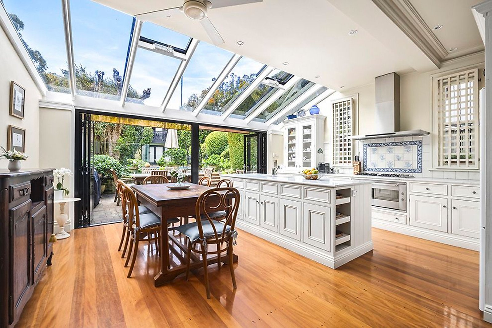 109 Ocean Street, Woollahra Sold by Sydney Sotheby's International Realty - image 1